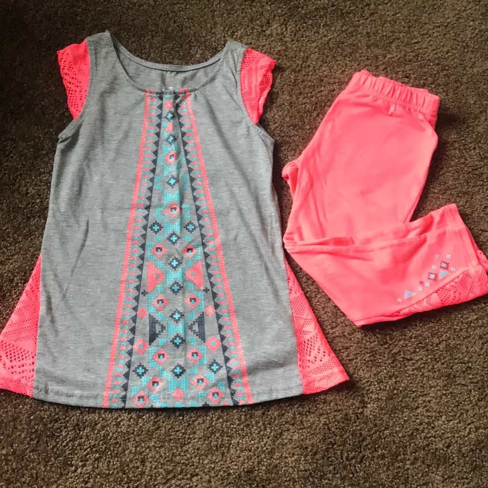 💜 4/$16 EUC GIRLS MATCHING SET